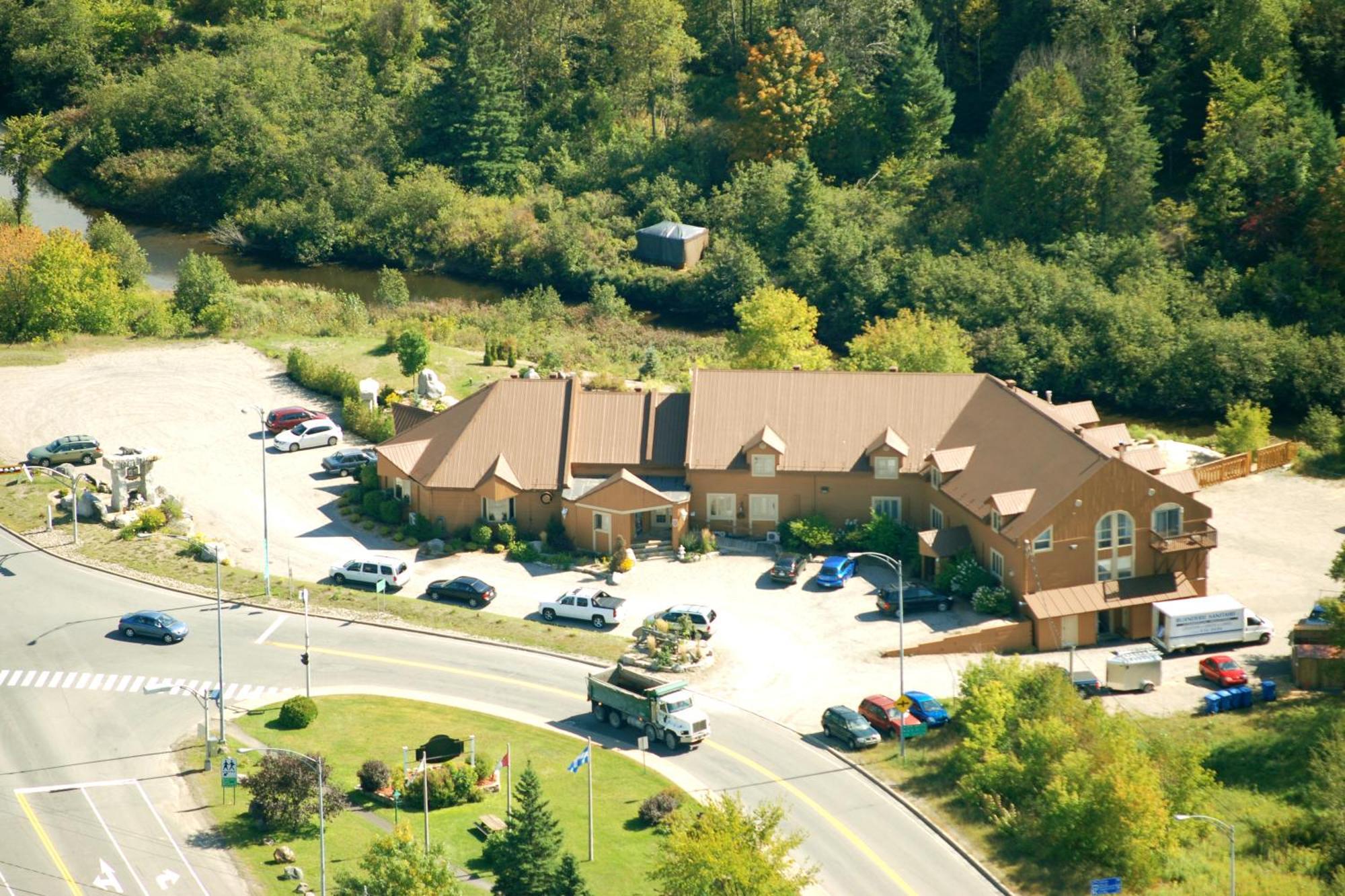 Hotel Alila Saint-Sauveur-des-Monts Eksteriør bilde
